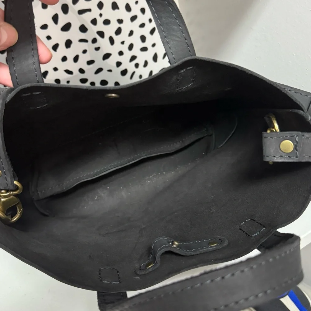 Portland Leather Goods Black Shadow Mini Cross Body Tote Bag - Picture 3 of 4